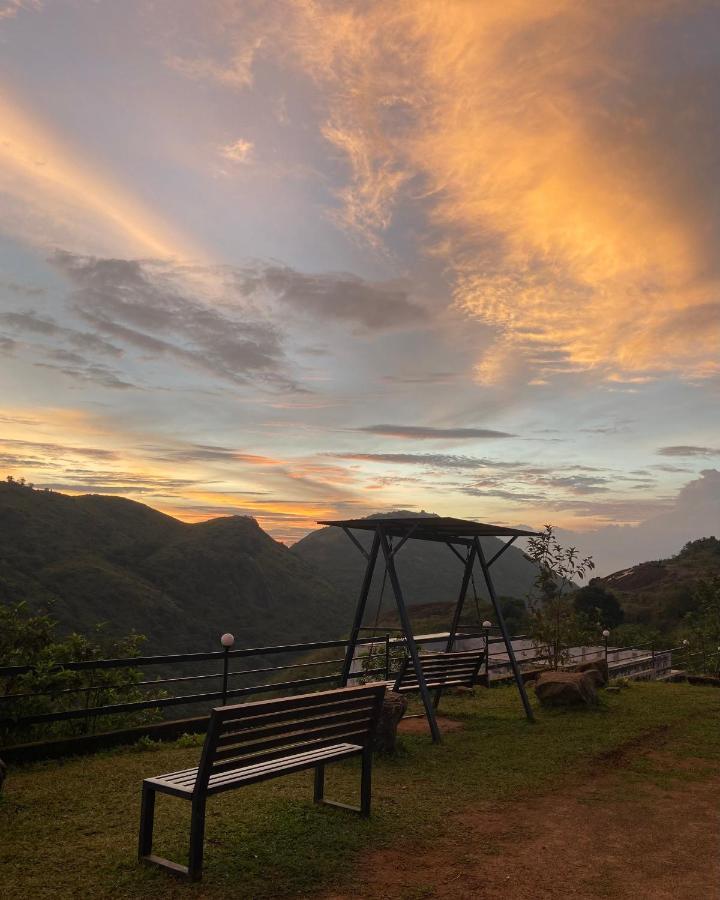 Hill Monk - Whispering Mist Hotel Vagamon Buitenkant foto
